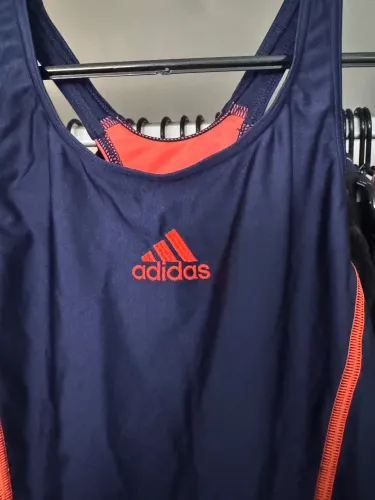 Maio adidas tamanho M