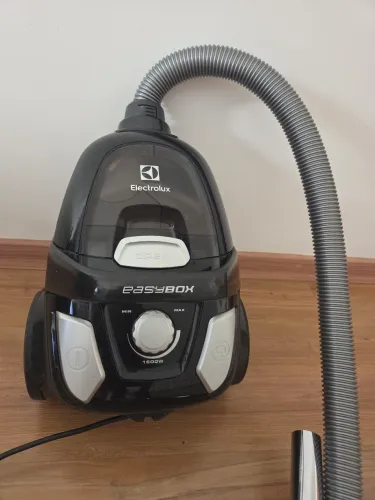 Aspirador de Po Electrolux Easybox 1.600W
