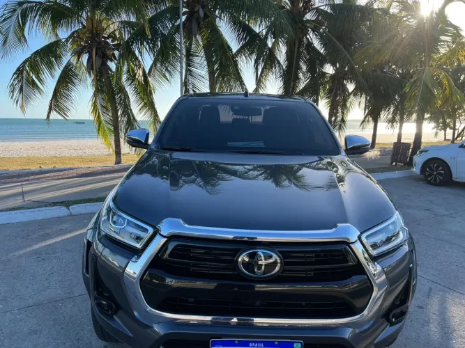 Toyota Hilux CD SRX 4X4 2.8 TDI 16V Diesel Aut. 2025