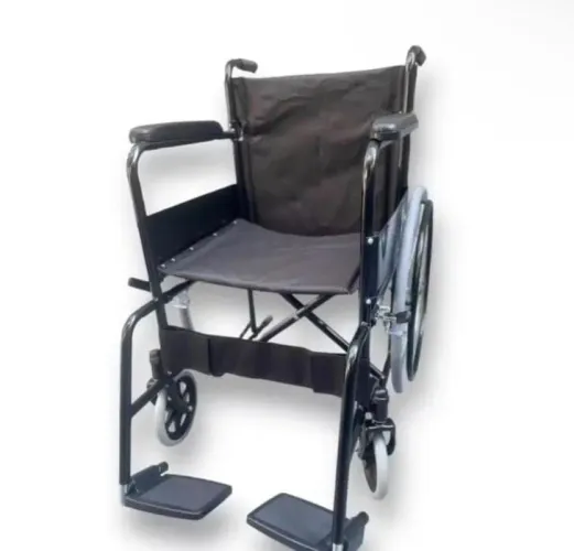 Cadeira de rodas+ cadeira de banho 
