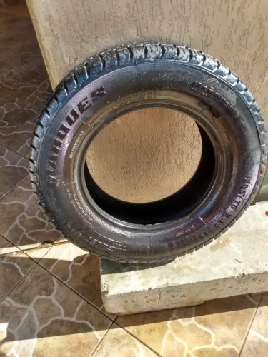 Pneu caminhonete R15 205/70