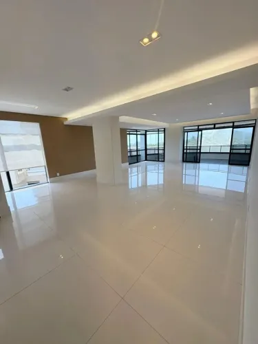 Imóvel para aluguel com 301 metros quadrados com 3 quartos em Calhau - São Luís - MA