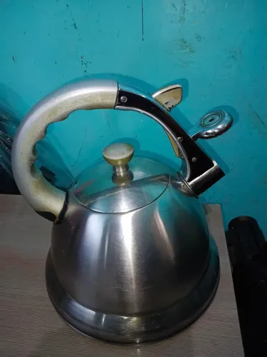 Chaleira inox de 2 litro