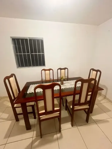 Vendo mesa de jantar