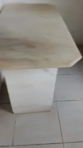 Mesa de mármore