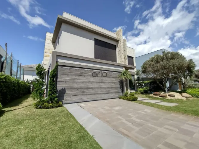 Casa mobiliada e decorada com 5 suítes no Condomínio Playa Vista, Xangri-Lá REF: SO0165