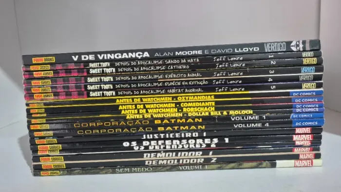 Bulk Graphic Novels Panini - Capa Cartão (18 un)