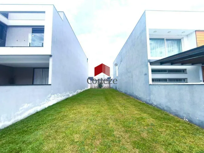 Terreno com 212,46m² , à venda, no bairro Uberaba em Curitiba