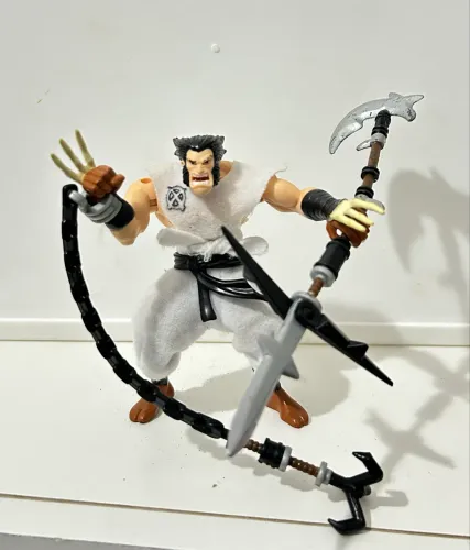 Marvel Toybiz Wolverine space ninja raro?