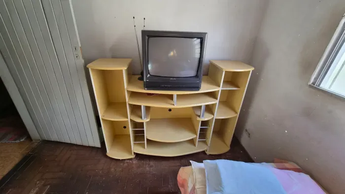 Rack Estante para TV - Grande, Reforçado e com Bastante Espaço - Uberlândia