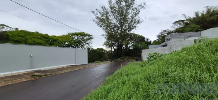 Terreno à venda por R$ 280000.00, 437.30 m2 - JARDIM MENEGAZZO - APUCARANA/PR