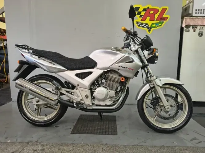 CBX 250 TWISTER 2005