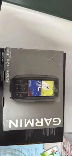 GPS GARMIN STRIKER PLUS 4