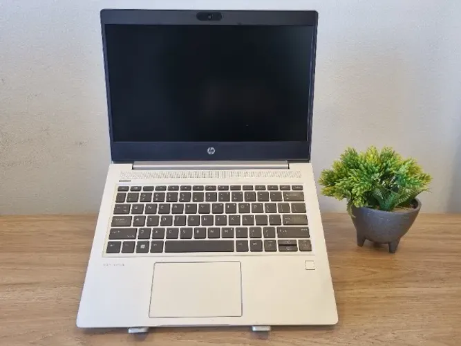 Notebook HP Probook 430 G7 - Core i3 | 10ª geração | 256GB SSD | 16GB DDR4 | 14"
