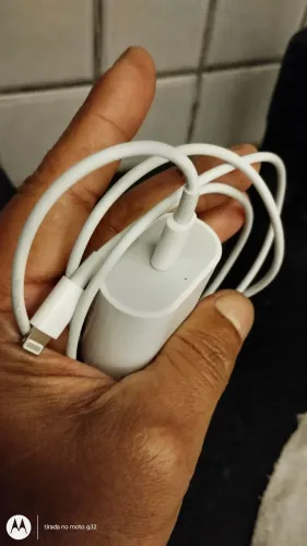 Vendo carregador turbo para iPhone novo zero