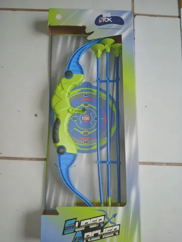 Arco e flecha com tiro alvo 