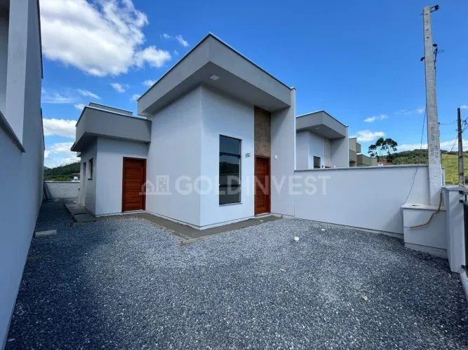 Casa passagem lateral com 2 quartos no bairro Lageado Baixo (Entrega fevereiro 2027)