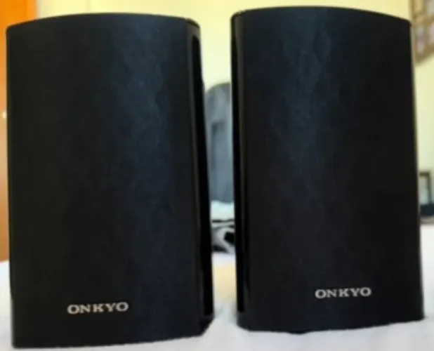 Conjunto de caixas Onkyo
