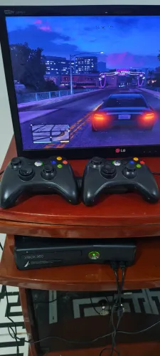 Xbox 360 com HD externo