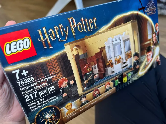 LEGO Harry Potter: Erro na Poção Polissuco #76386 217pçs