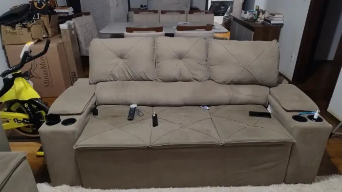 Vende sofá retrátil 3 lugares