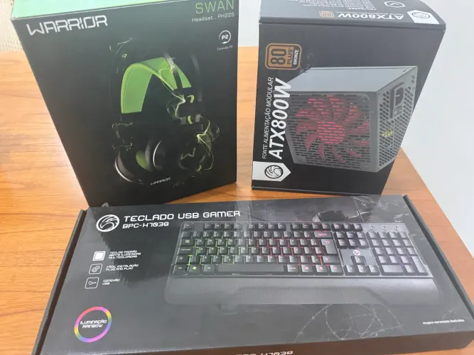 Como Gamer Teclado Headset e Fonte