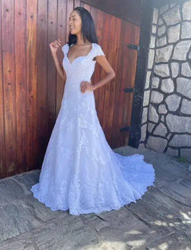 Vendo vestido de noiva em renda