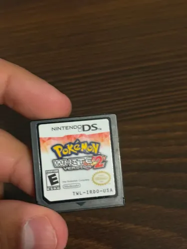 Pokémon White Version 2 para Nintendo DS USADO(apenas cartucho)