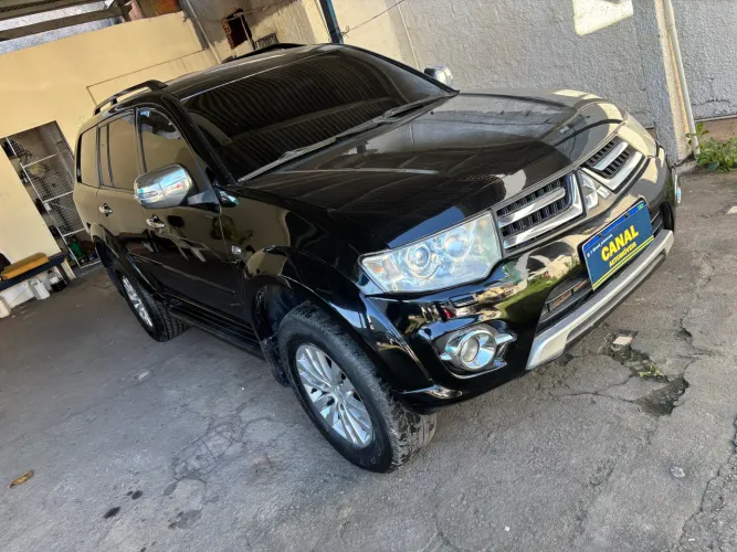 Mitsubishi Pajero Dakar HPE 3.2 4X4 T.I Dies 5P AUT 2015