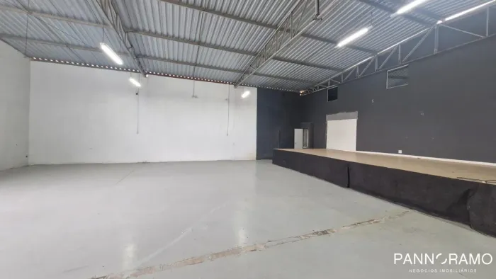 Galpão para alugar, 600 m² por R$ 15.200,00/mês - Velha - Blumenau/SC