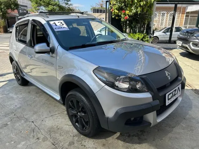 Renault Sandero Stepway Hi-power 1.6 8V 5P 2013