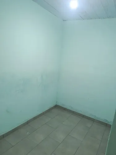 Quitinete como ou sem móveis.