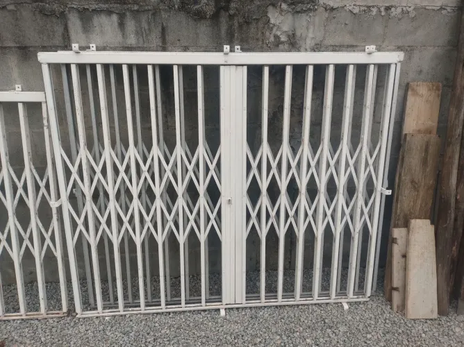 Grande de ferro sanfonada