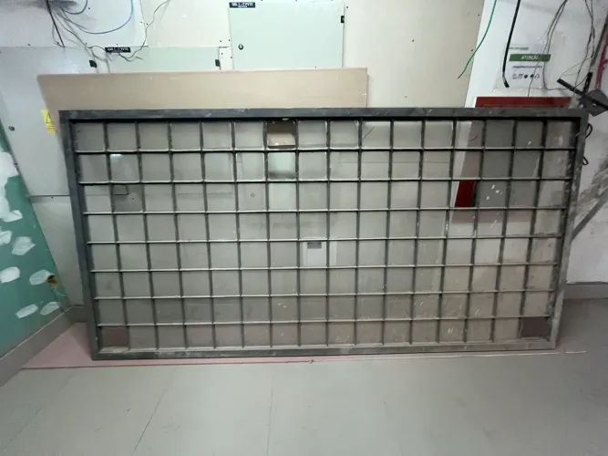 janela de ferro resistente