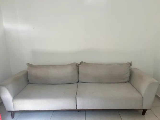 Sofá 3 lugares em Linho 