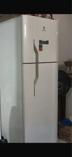 Geladeira a venda