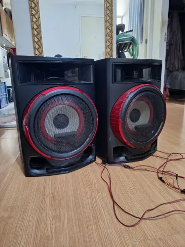Caixas de Som LG CJ87 ou CJ88 , Com 6 ohms De Impedância  , Campinas SP 