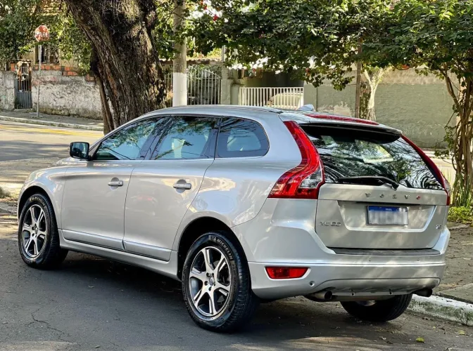 Volvo XC 60 2.0 T5 5P 2012