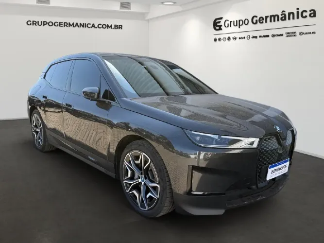 BMW IX XDrive 40 Aut. (elétrico) 2024