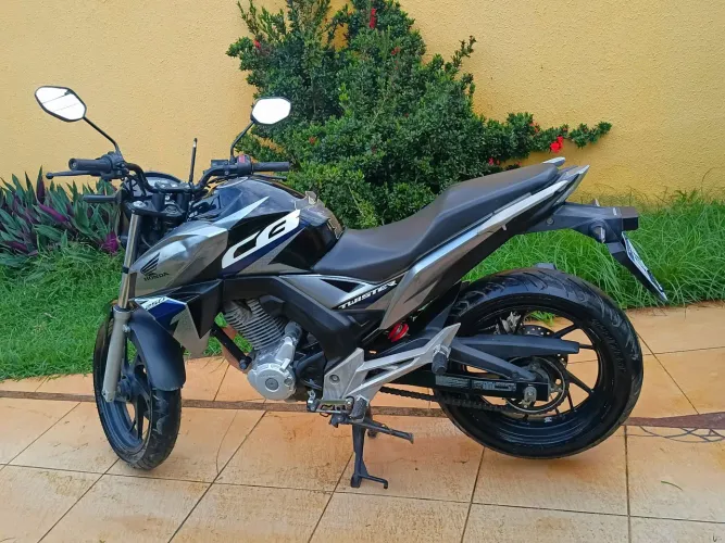 CB Twister 250c Ano 2019 - Rio Das Ostras