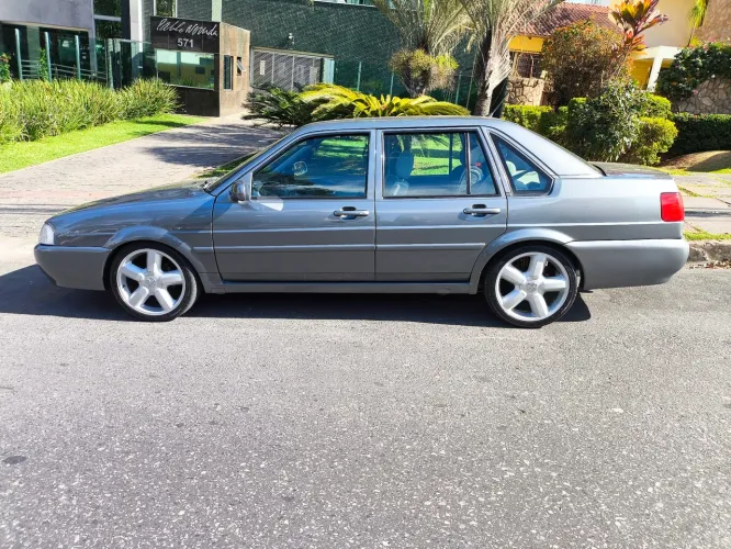 Volkswagen Santana 2.0 MI 2P E 4P 2004