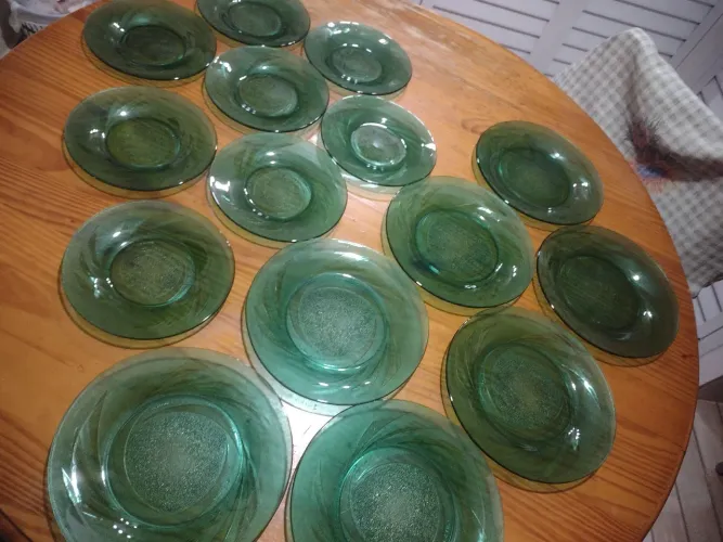 Pratos verdes Nadir Figueiredo almoço e bolo..novo nunca usados