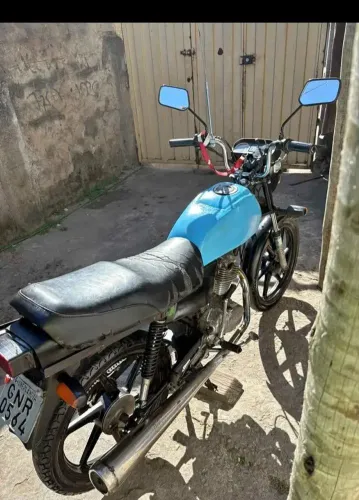 Moto de leilão 
