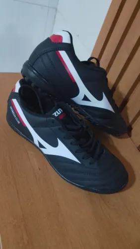 Chuteira Mizuno society com cravo original ,zero nova n°39