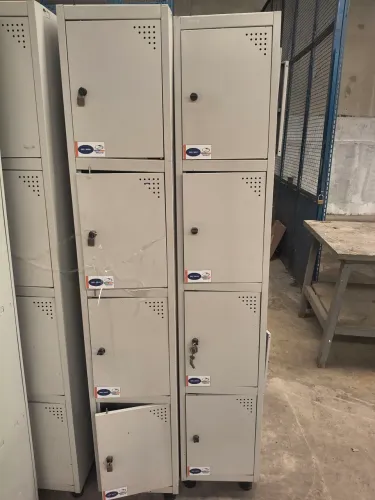 Armário 4 portas