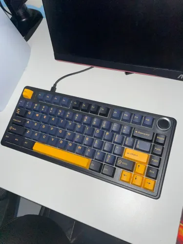 Teclado aula F75 Mecanico