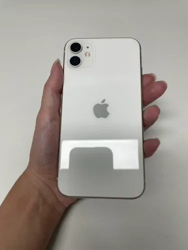 iPhone 11 64GB Branco