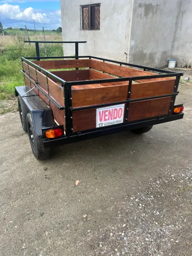Reboque zero pra vender 2 eixos 