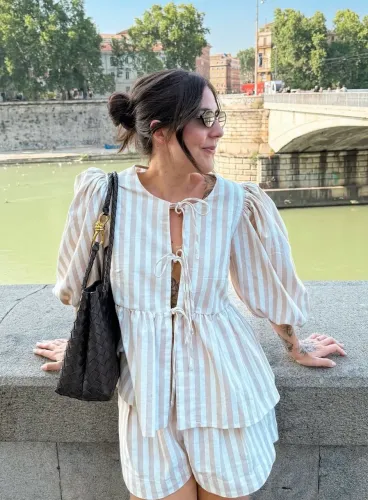 Blusa listrada bufante farm