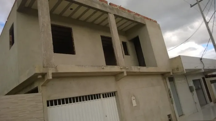 Vendo casa em construção na tapera 2